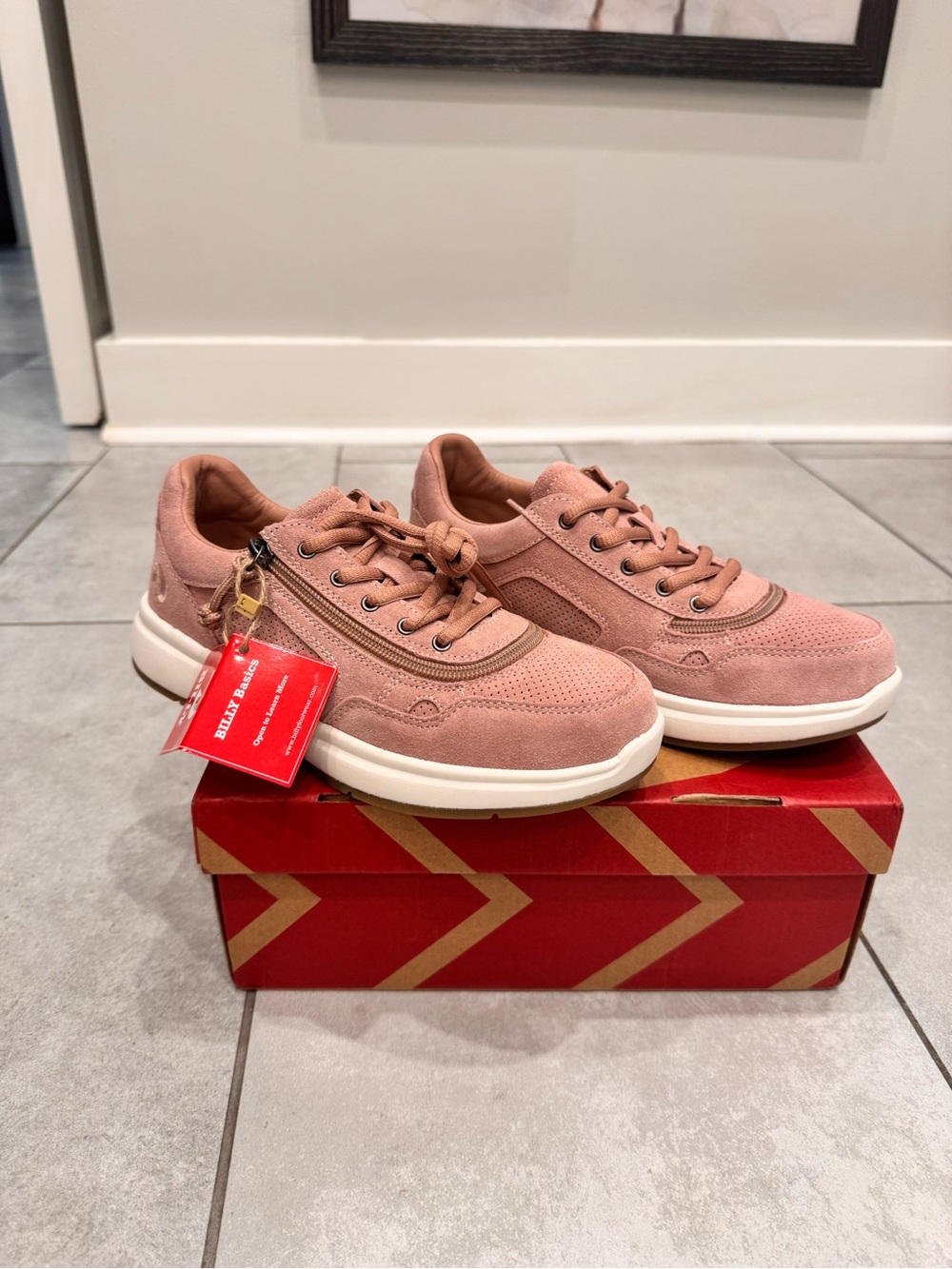 Billy Comfort jogger Suede Lace-Up Sneakers in Dusty Pink - , Women 7.5